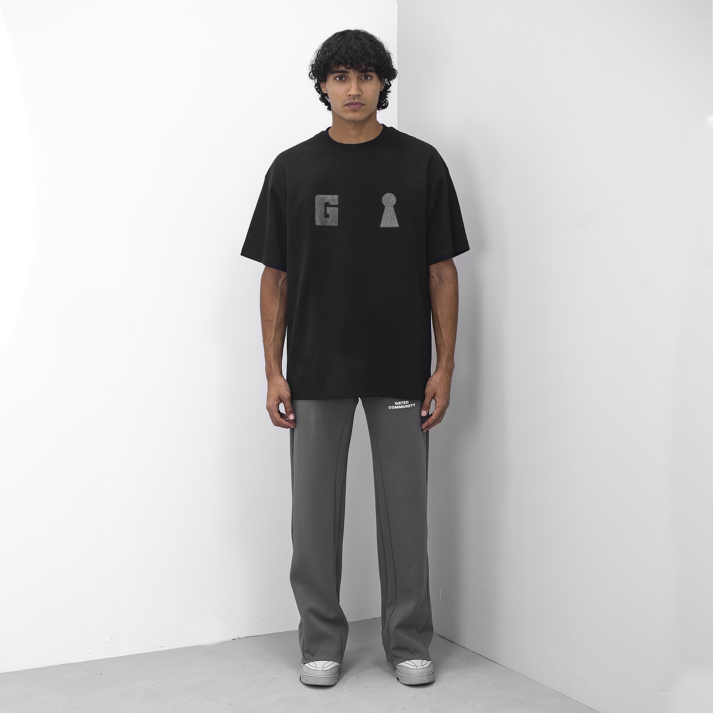 Keyhole G Rhinestone T-shirt