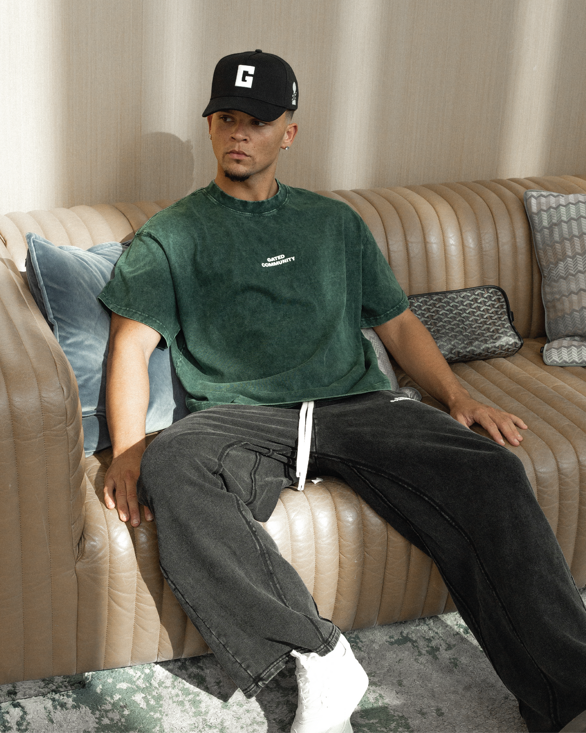 G  FOR GATED SNAPBACK