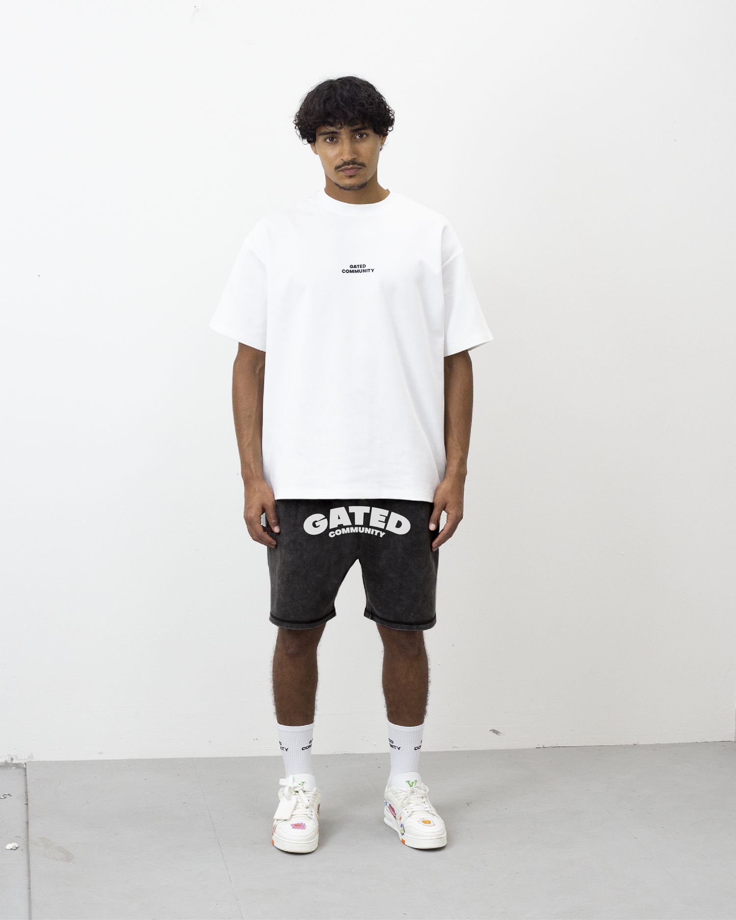 Varsity batik washed shorts